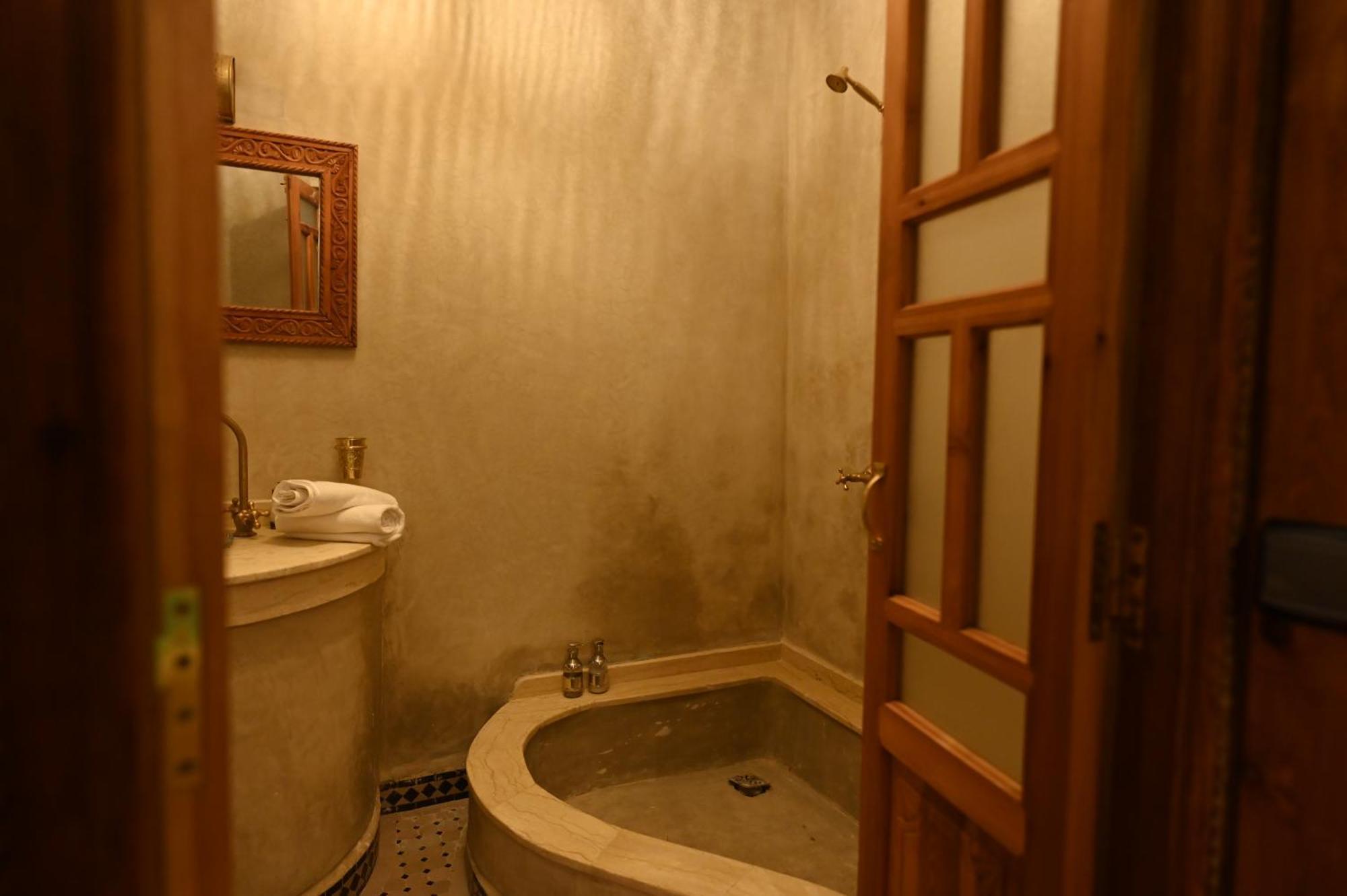 Riad Chez Henriette マラケシュ エクステリア 写真