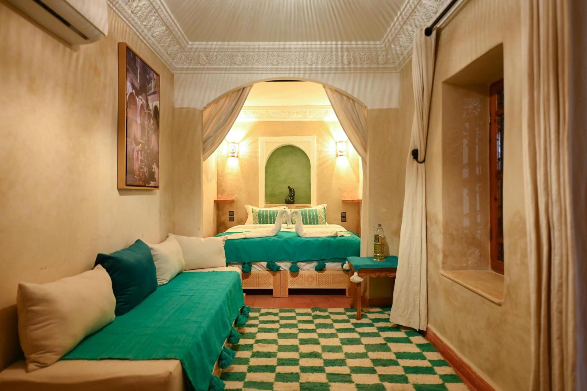 Riad Chez Henriette マラケシュ エクステリア 写真